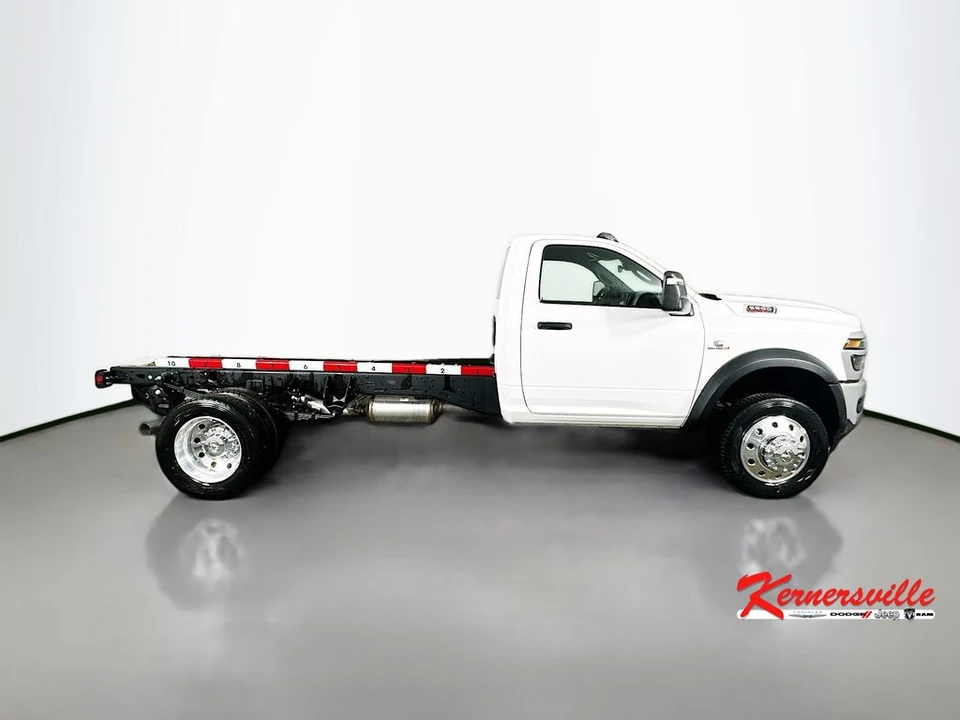 2026 Ram 4500 & 5500 - Image 8 of 21