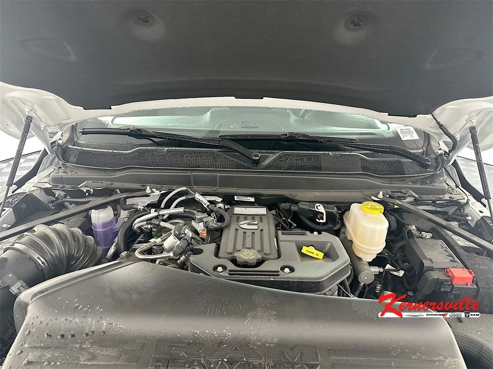 2026 Ram 4500 & 5500 - Image 18 of 21