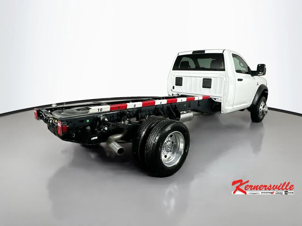 2026 Ram 4500 & 5500 - Image 7 of 21