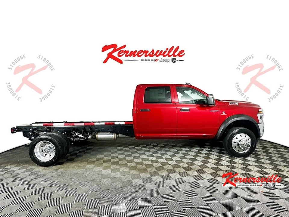 2026 Ram 4500 & 5500 - Image 8 of 19