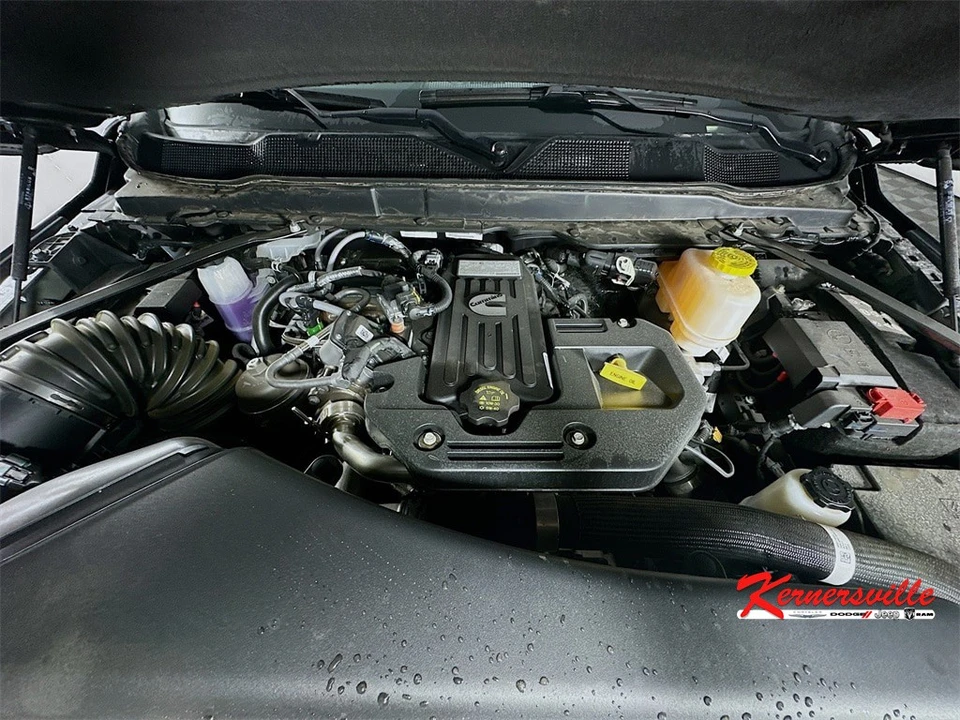 2026 Ram 4500 & 5500 - Image 17 of 21