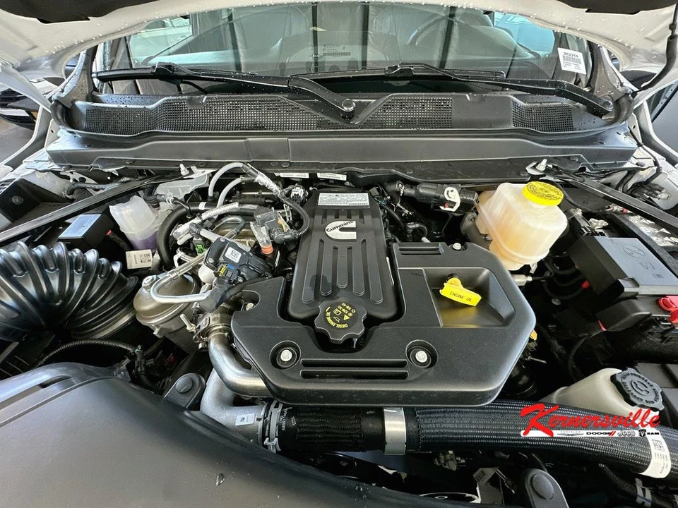 2026 Ram 4500 & 5500 - Image 17 of 21