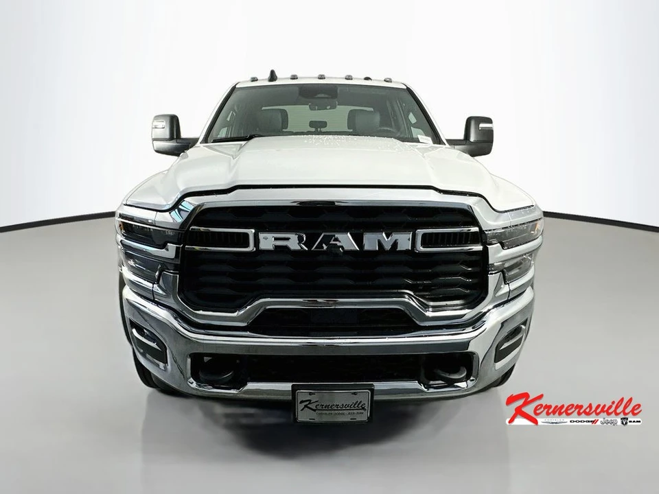 2026 Ram 4500 & 5500 - Image 2 of 21