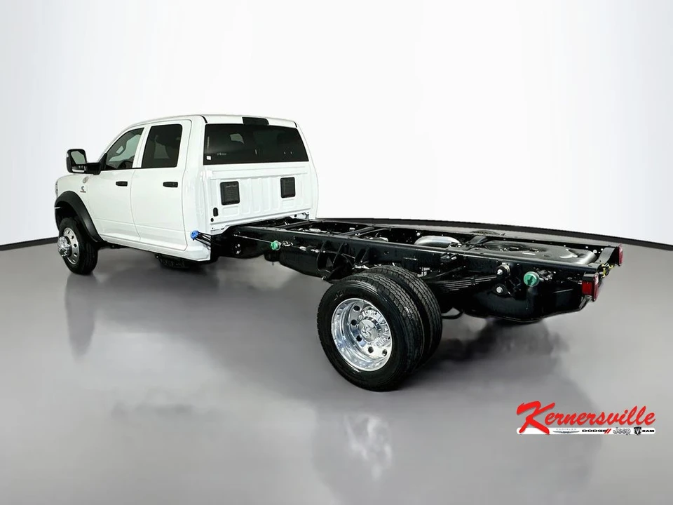 2026 Ram 4500 & 5500 - Image 5 of 21
