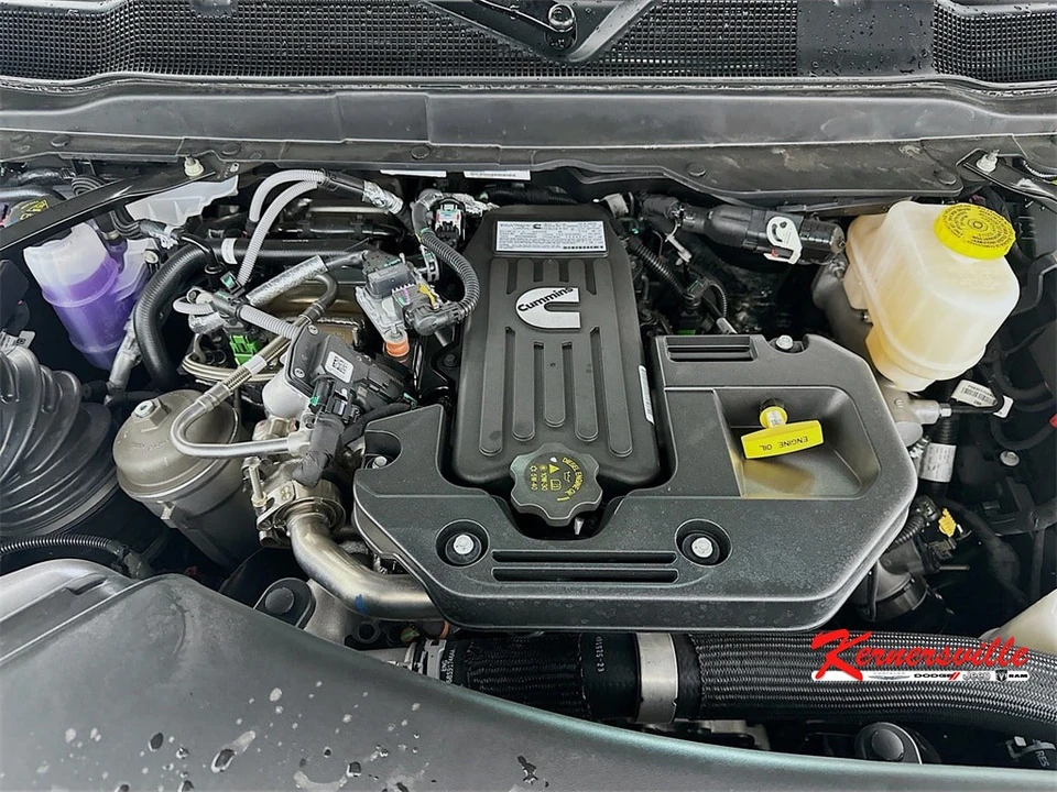 2026 Ram 4500 & 5500 - Image 17 of 20