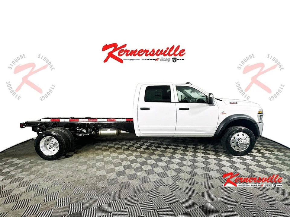 2026 Ram 4500 & 5500 - Image 8 of 12