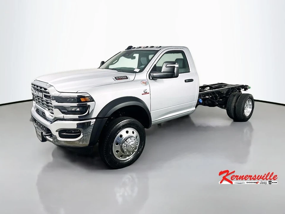 2026 Ram 4500 & 5500 - Image 3 of 12