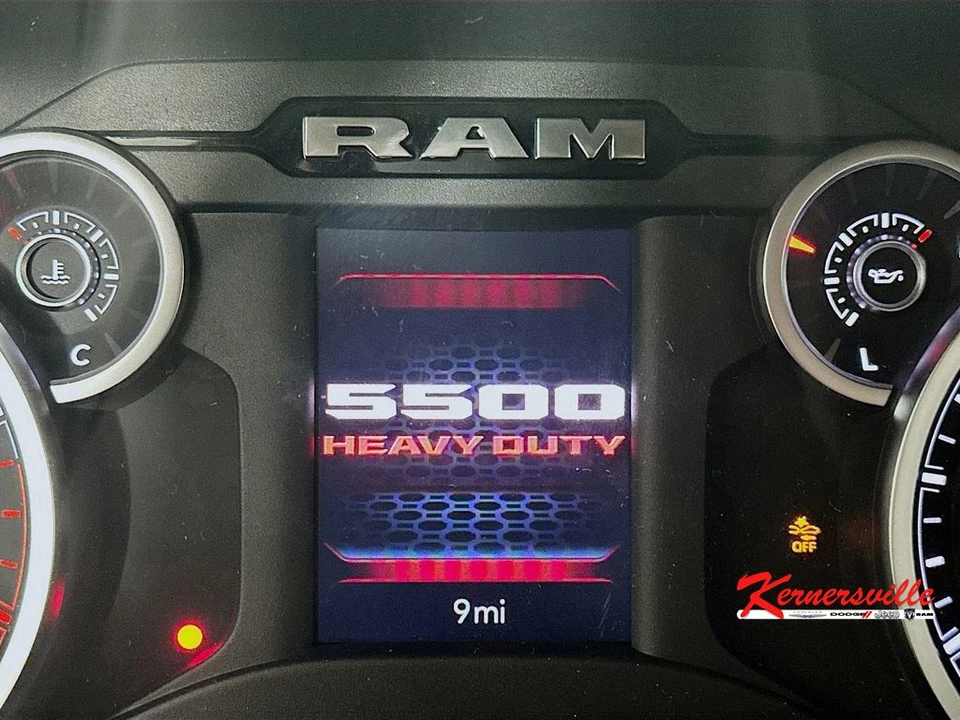 2026 Ram 4500 & 5500 - Image 11 of 12