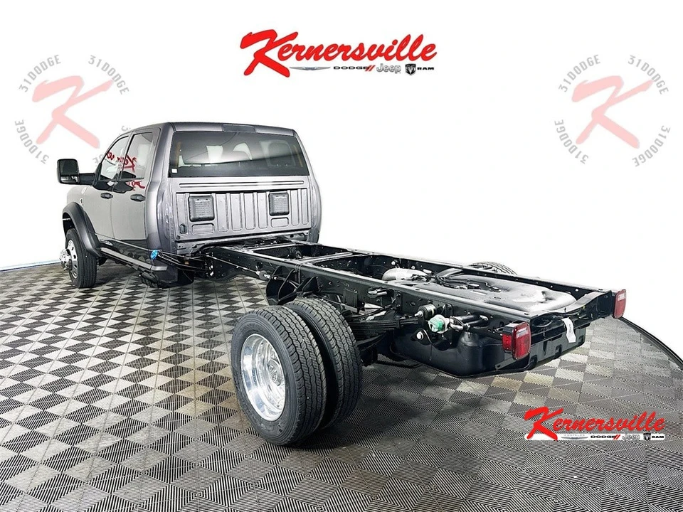2026 Ram 4500 & 5500 - Image 5 of 20