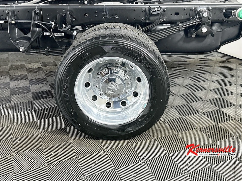 2026 Ram 4500 & 5500 - Image 16 of 20