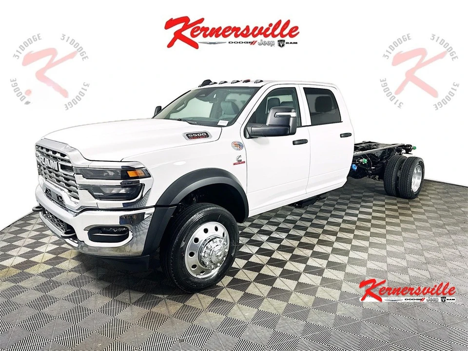 2026 Ram 4500 & 5500 - Image 3 of 12