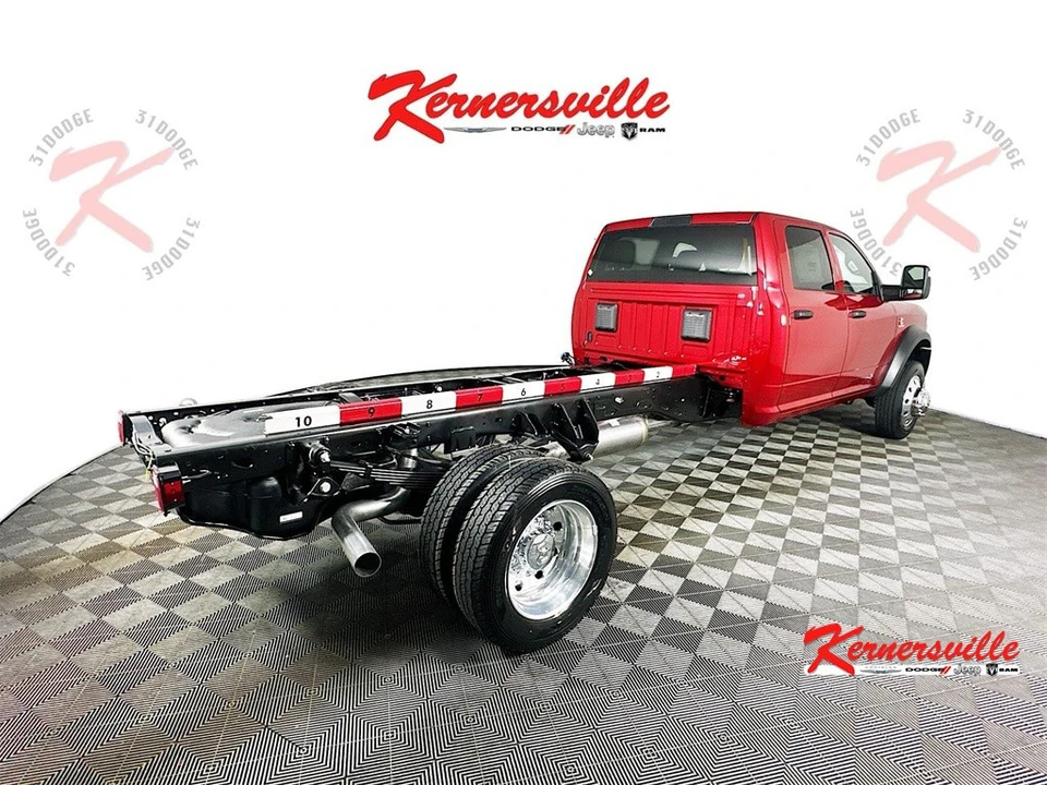 2026 Ram 4500 & 5500 - Image 7 of 12