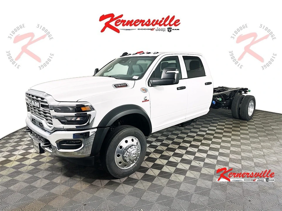 2026 Ram 4500 & 5500 - Image 3 of 12