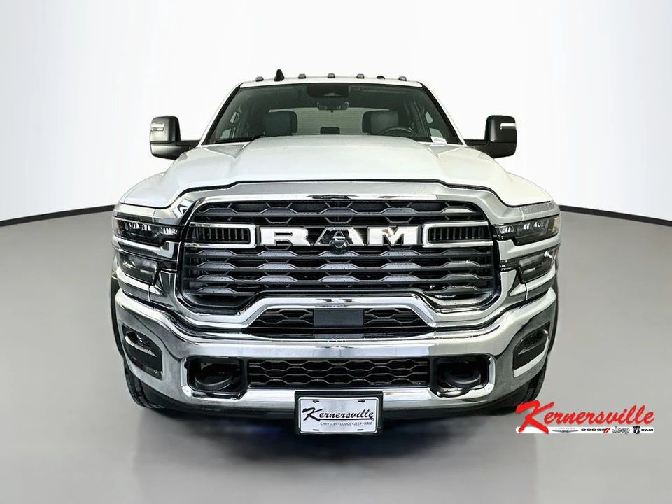 2026 Ram 4500 & 5500 - Image 2 of 21