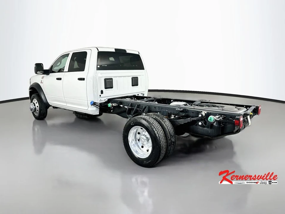 2026 Ram 4500 & 5500 - Image 5 of 21