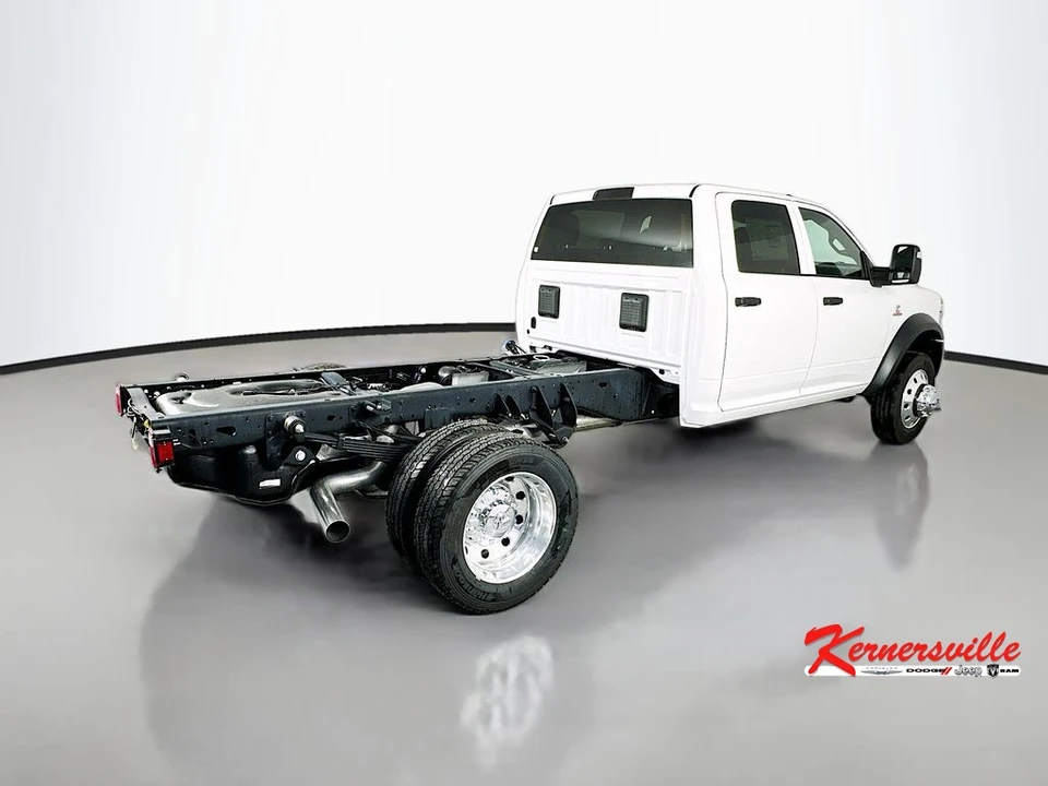 2026 Ram 4500 & 5500 - Image 7 of 21