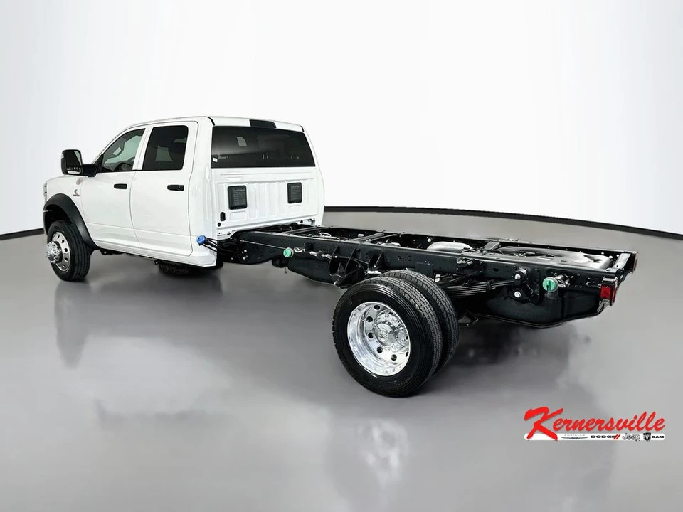 2026 Ram 4500 & 5500 - Image 5 of 21