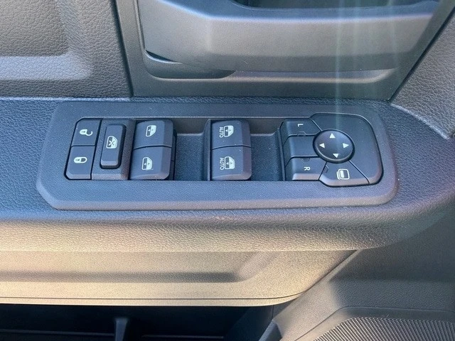 2026 Ram 4500 & 5500 - Image 13 of 21