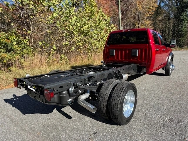 2026 Ram 4500 & 5500 - Image 7 of 21
