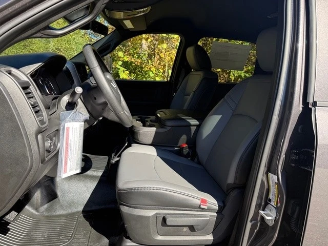 2026 Ram 4500 & 5500 - Image 10 of 21