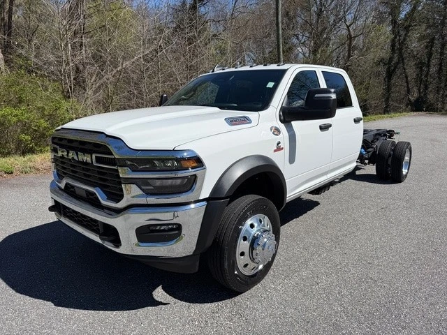 2026 Ram 4500 & 5500 - Image 3 of 21