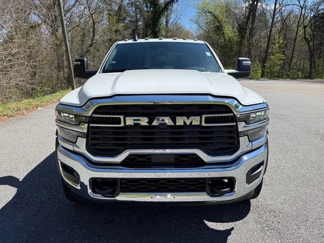 2026 Ram 4500 & 5500 - Image 4 of 21