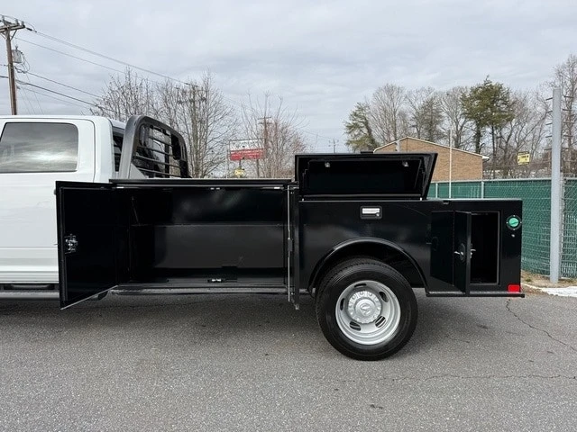 2026 Ram 4500 & 5500 - Image 12 of 21