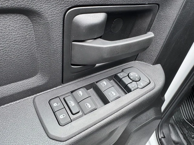 2026 Ram 4500 & 5500 - Image 16 of 21