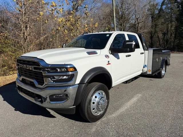 2026 Ram 4500 & 5500 - Image 3 of 21