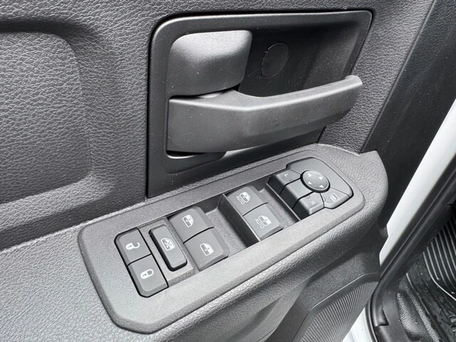 2026 Ram 4500 & 5500 - Image 16 of 21