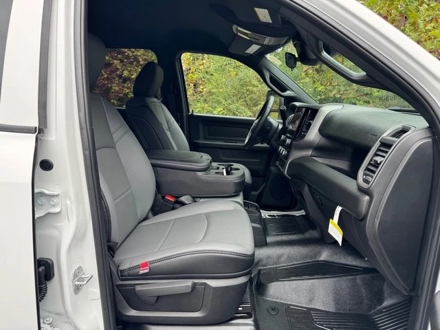 2026 Ram 4500 & 5500 - Image 20 of 21