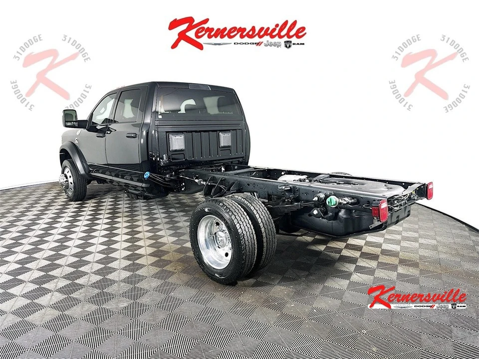 2026 Ram 4500 & 5500 - Image 5 of 21