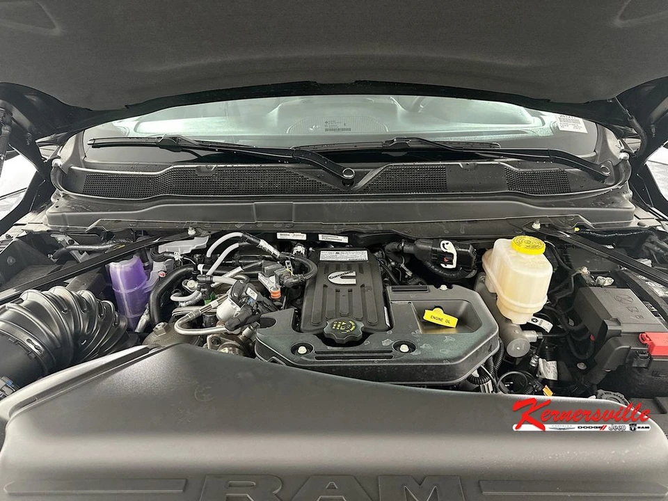 2026 Ram 4500 & 5500 - Image 17 of 21