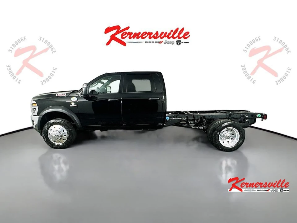 2026 Ram 4500 & 5500 - Image 4 of 21