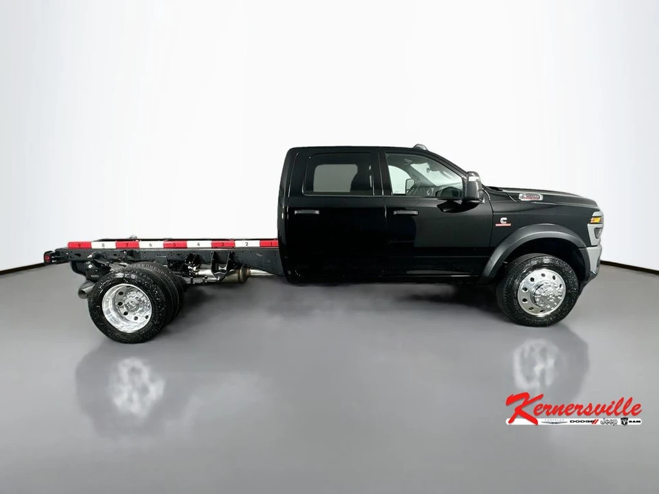 2026 Ram 4500 & 5500 - Image 8 of 21