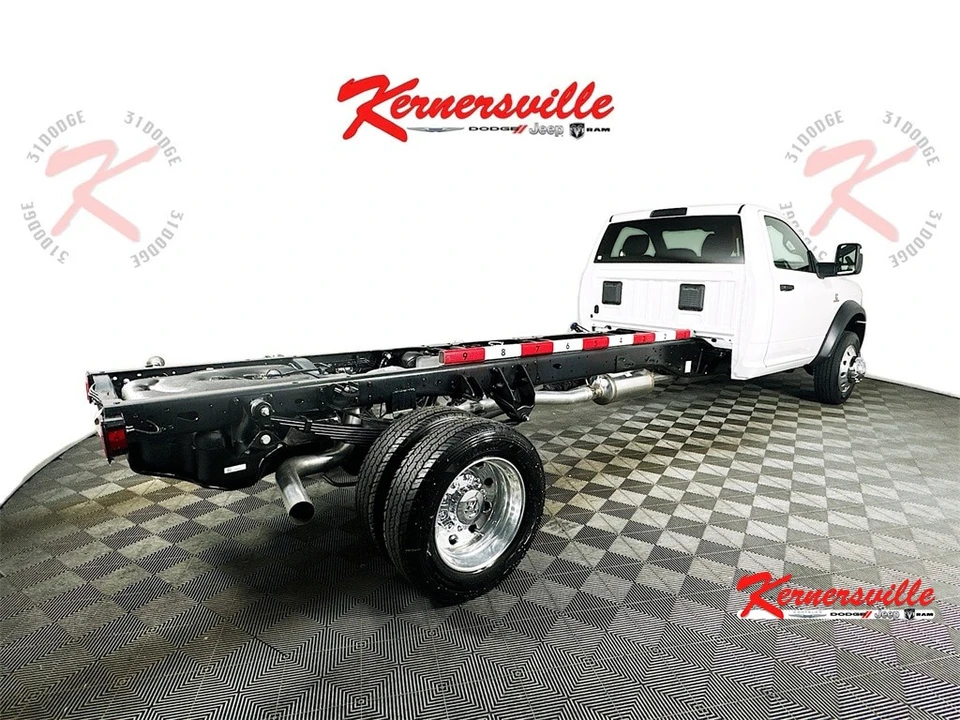 2026 Ram 4500 & 5500 - Image 7 of 21