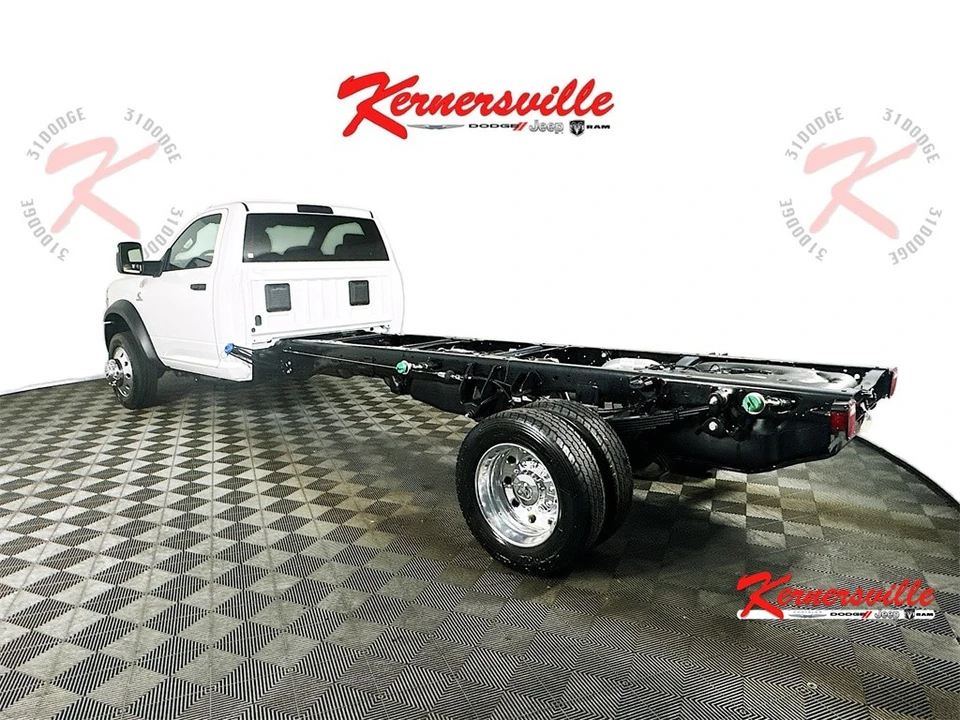 2026 Ram 4500 & 5500 - Image 5 of 21