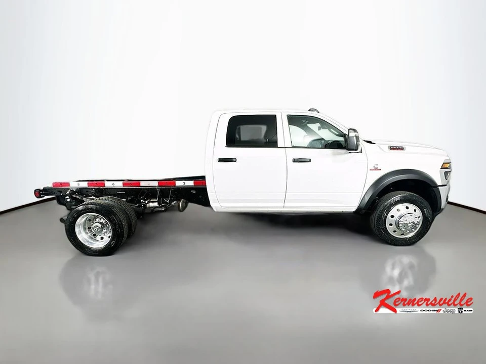 2026 Ram 4500 & 5500 - Image 8 of 21
