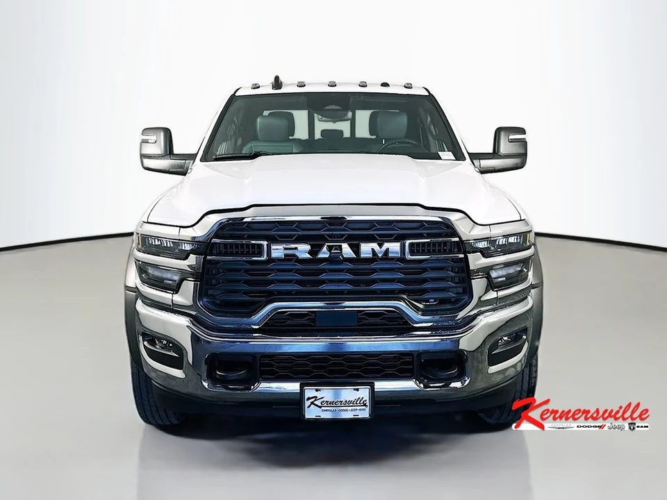 2026 Ram 4500 & 5500 - Image 2 of 21