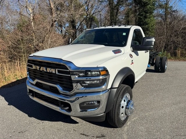 2026 Ram 4500 & 5500 - Image 3 of 21