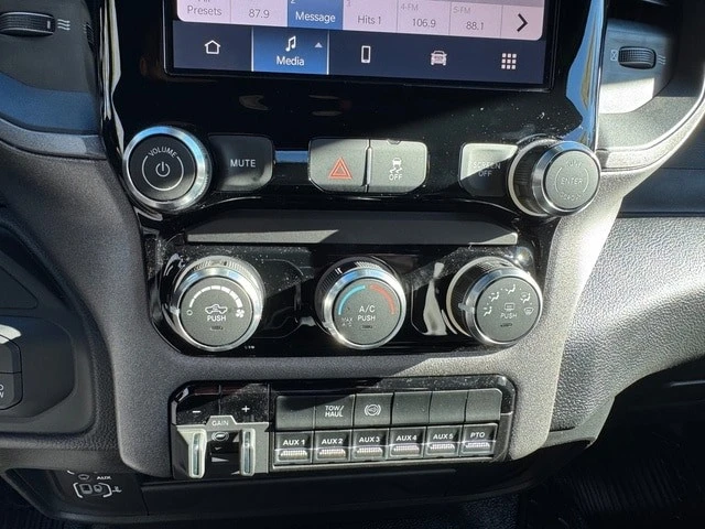 2026 Ram 4500 & 5500 - Image 19 of 21