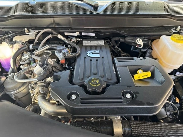 2026 Ram 4500 & 5500 - Image 10 of 21