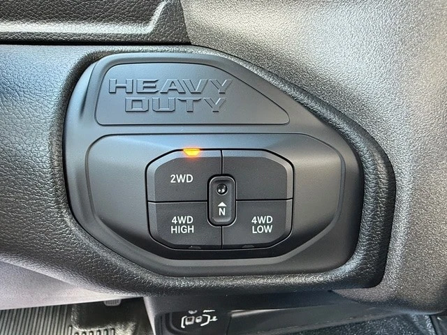 2026 Ram 4500 & 5500 - Image 18 of 21