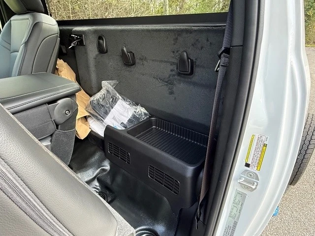 2026 Ram 4500 & 5500 - Image 12 of 21