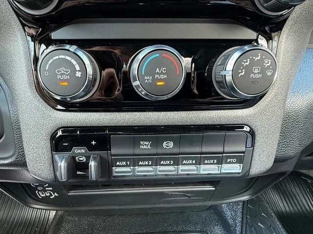 2026 Ram 4500 & 5500 - Image 21 of 21