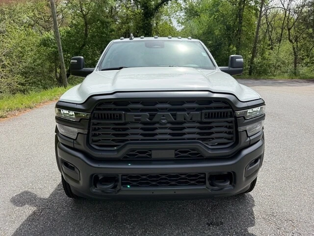 2026 Ram 4500 & 5500 - Image 3 of 21