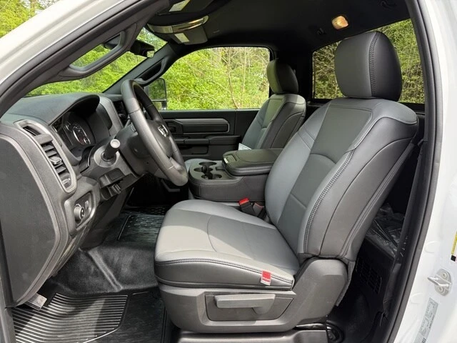2026 Ram 4500 & 5500 - Image 10 of 21