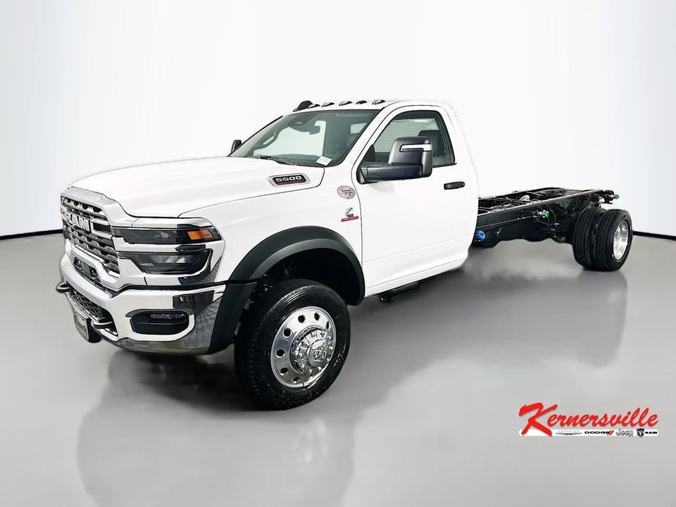 2026 Ram 4500 & 5500 - Image 3 of 12