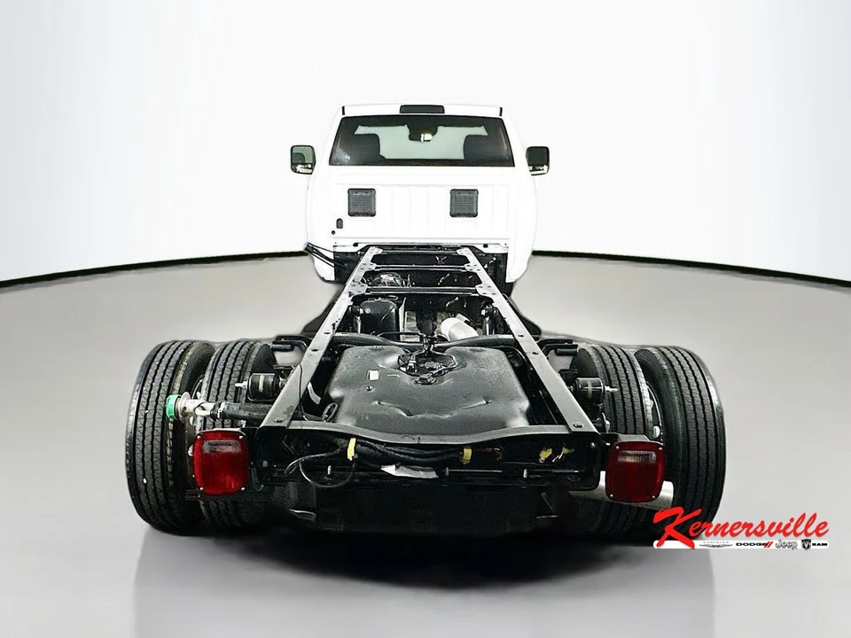 2026 Ram 4500 & 5500 - Image 6 of 12