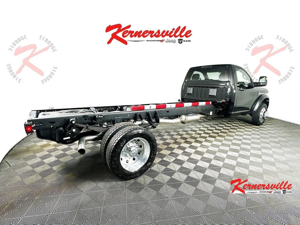 2026 Ram 4500 & 5500 - Image 7 of 21